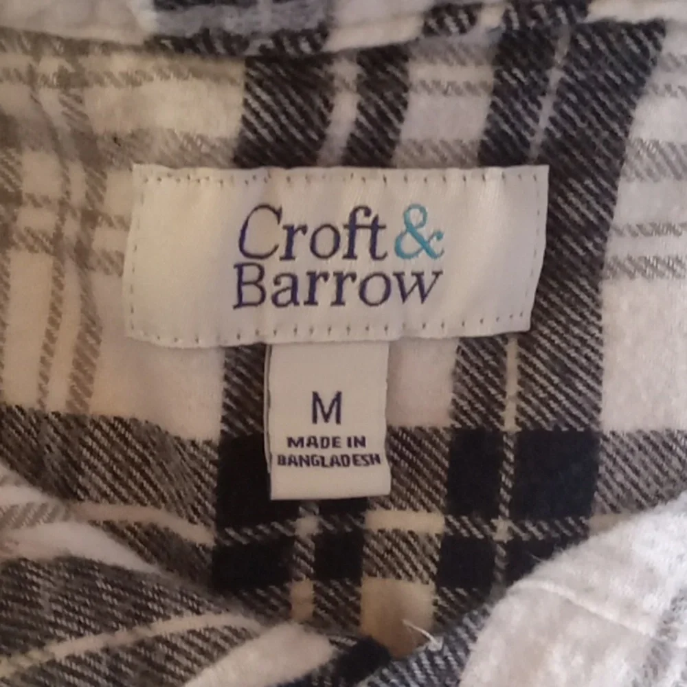 Croft & Barrow brand long sleeve flannel - Picture 2 of 2